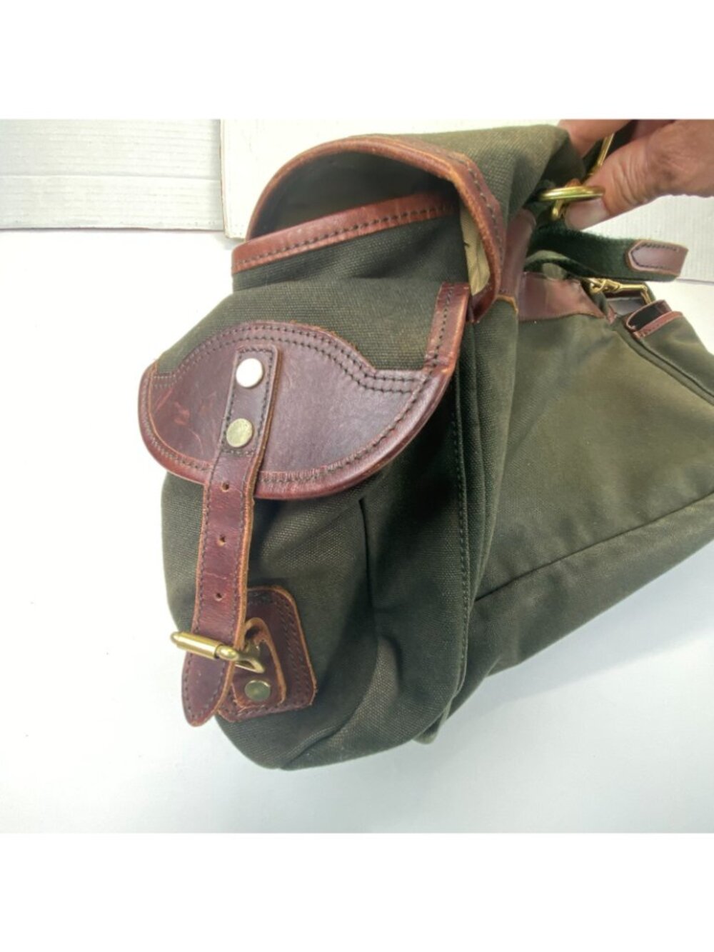 Vintage Orvis Battenkill Duffle Bag Green Canvas and Leather Large - Picture 3 of 15